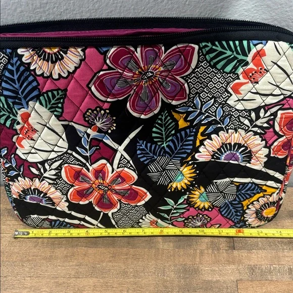 Vera Bradley ~ “Laptop Sleeve” in Kauai Floral ~ NWT’s - Picture 6 of 7